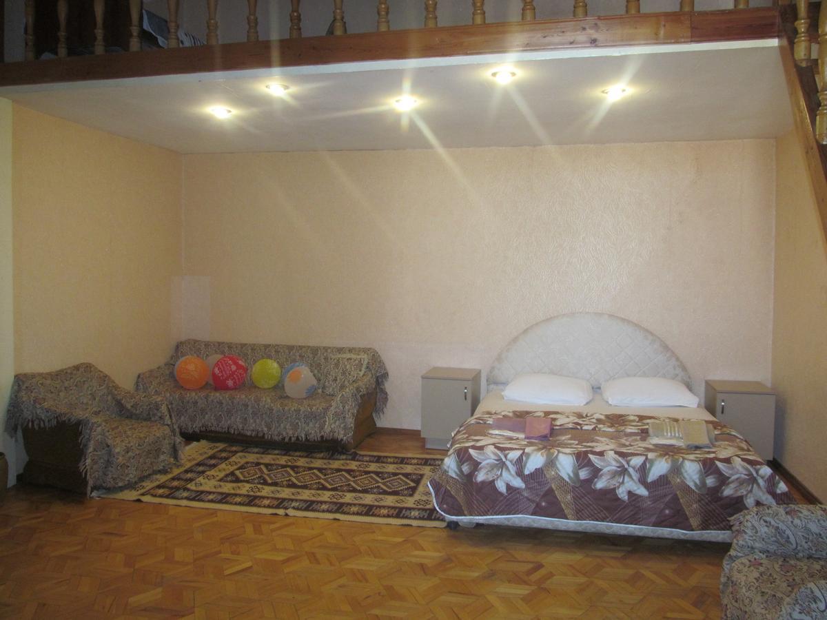 Grandma'S Hotel Tiflis Exterior foto